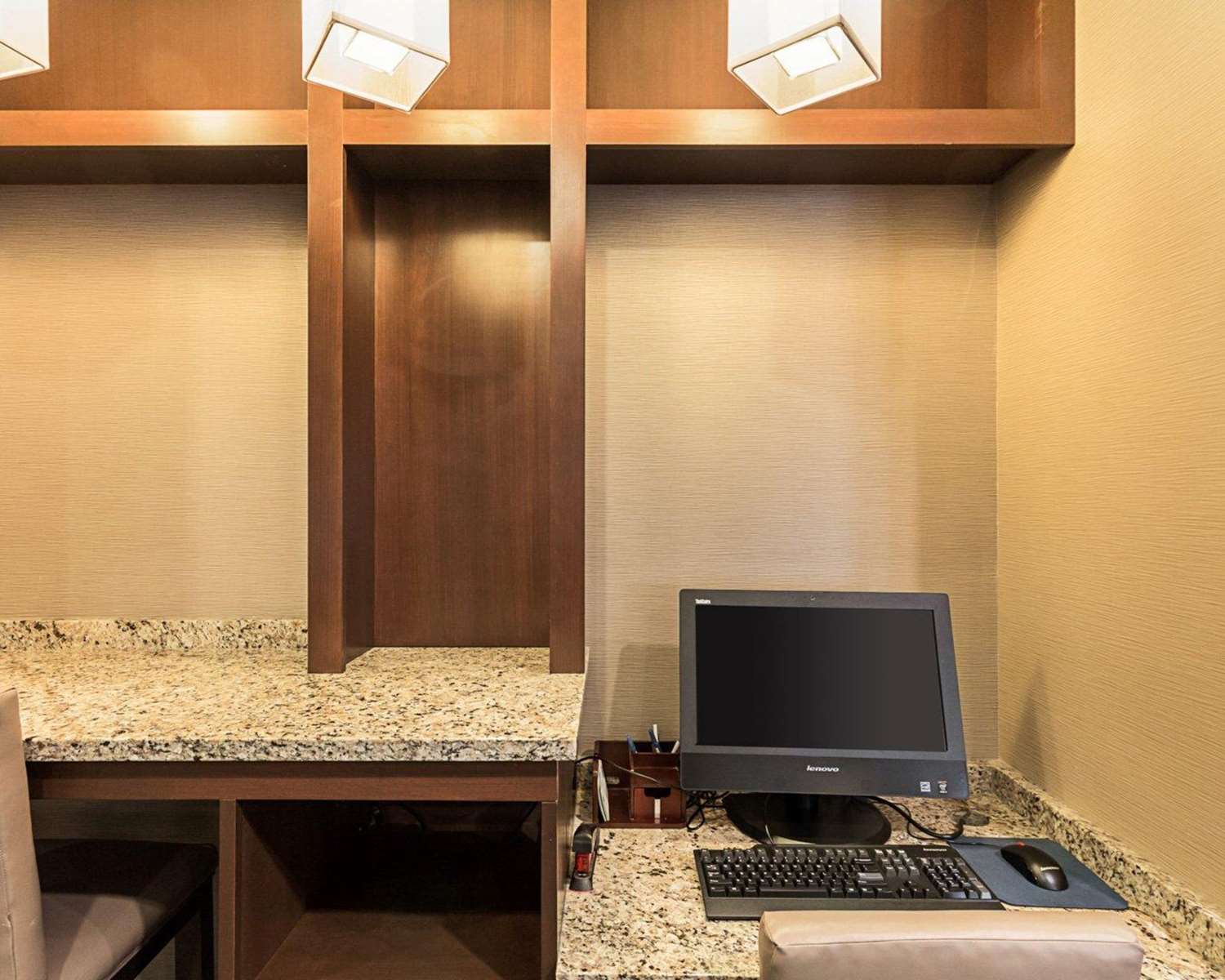 Comfort Inn Wichita East 23/25