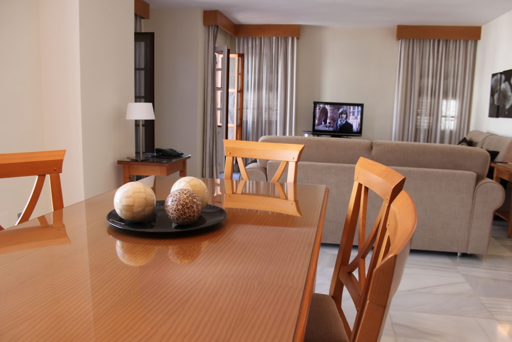 Macdonald Villacana Club Resort 54/77