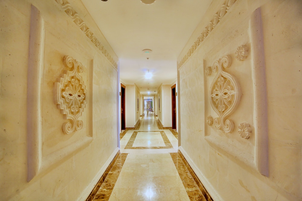 Kaya Ninova Hotel 25/50