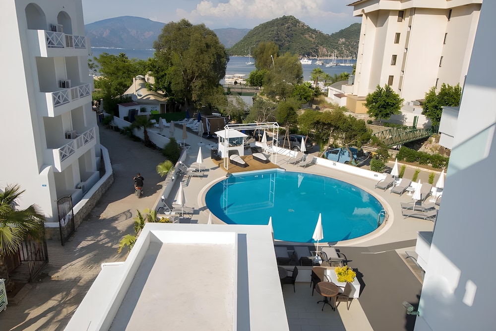 Supreme Beach Hotel - Adults Only +14 33/35