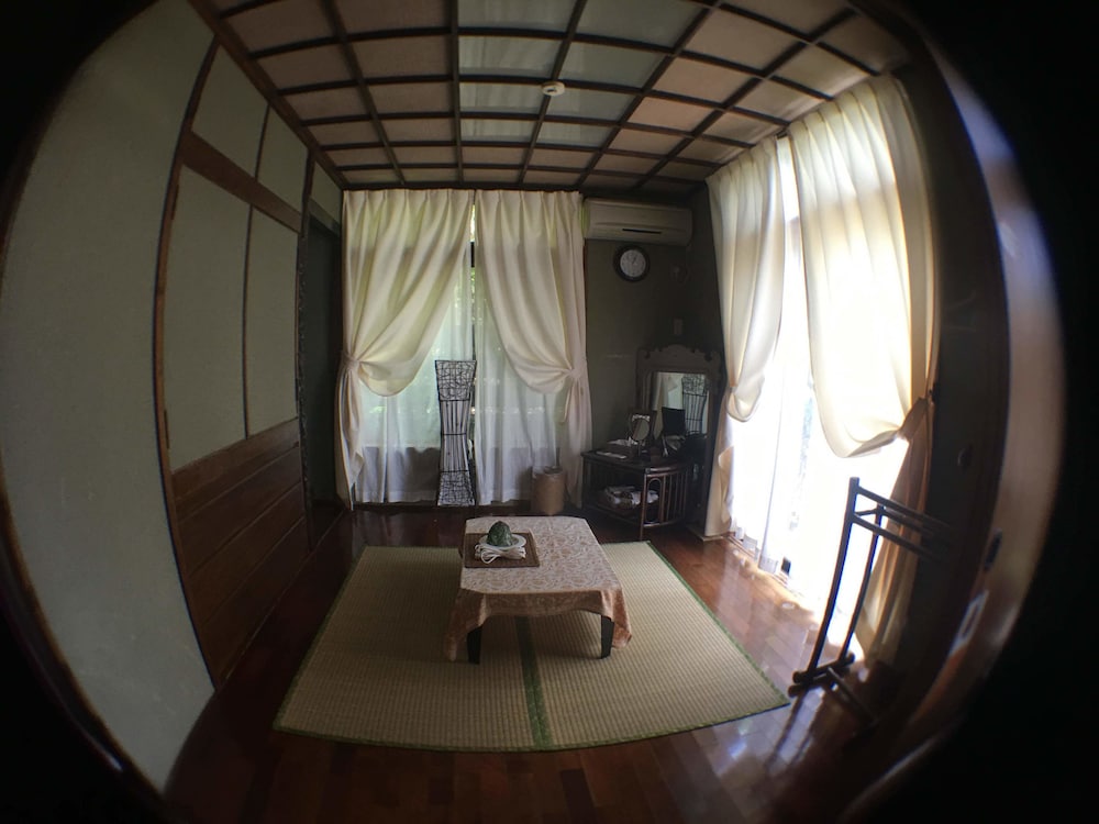 Milk-Ya Women-Only Guest House 21/50