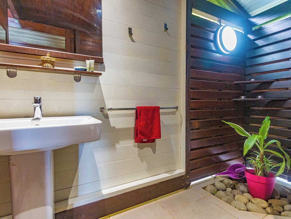 Piton Bungalows 48/50