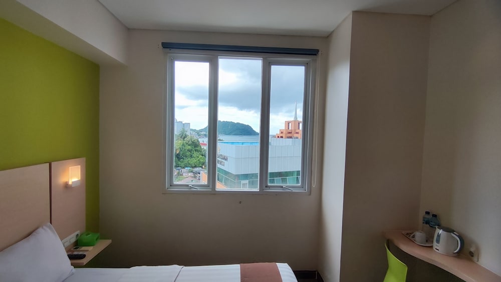 Front One Hotel Jayapura 17/34