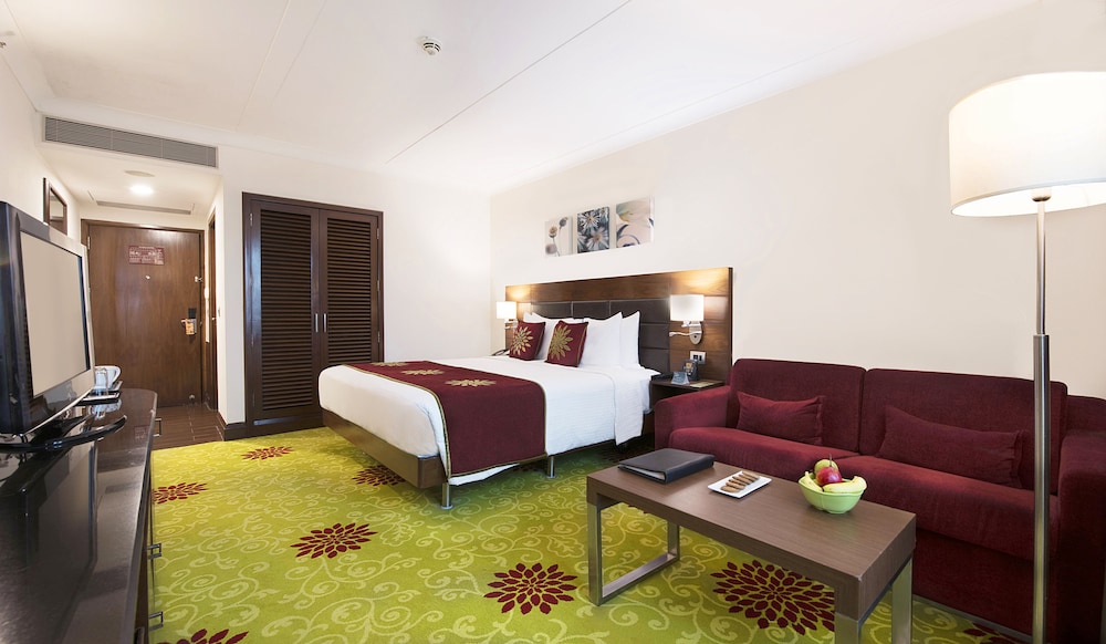 Hilton Garden Inn New Delhi Saket 41/66