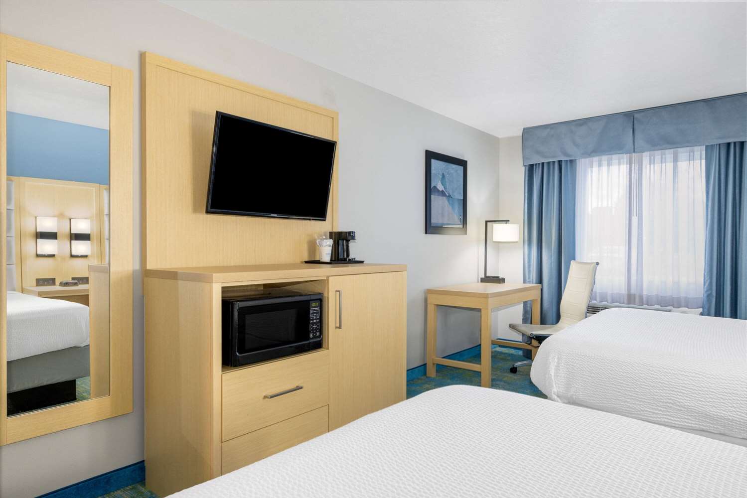 Days Inn By Wyndham Springville 10/44