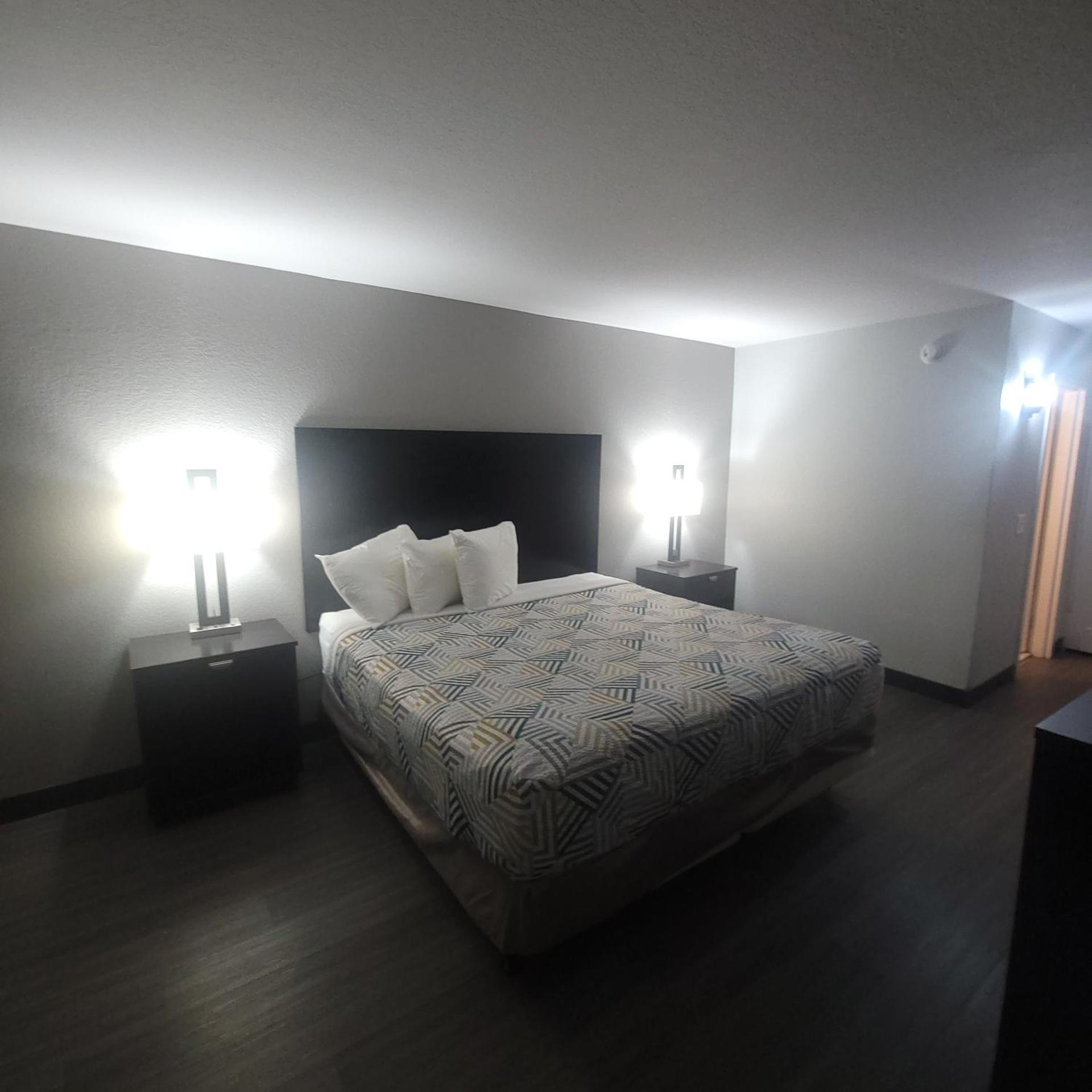 Home Place Suites 9/38