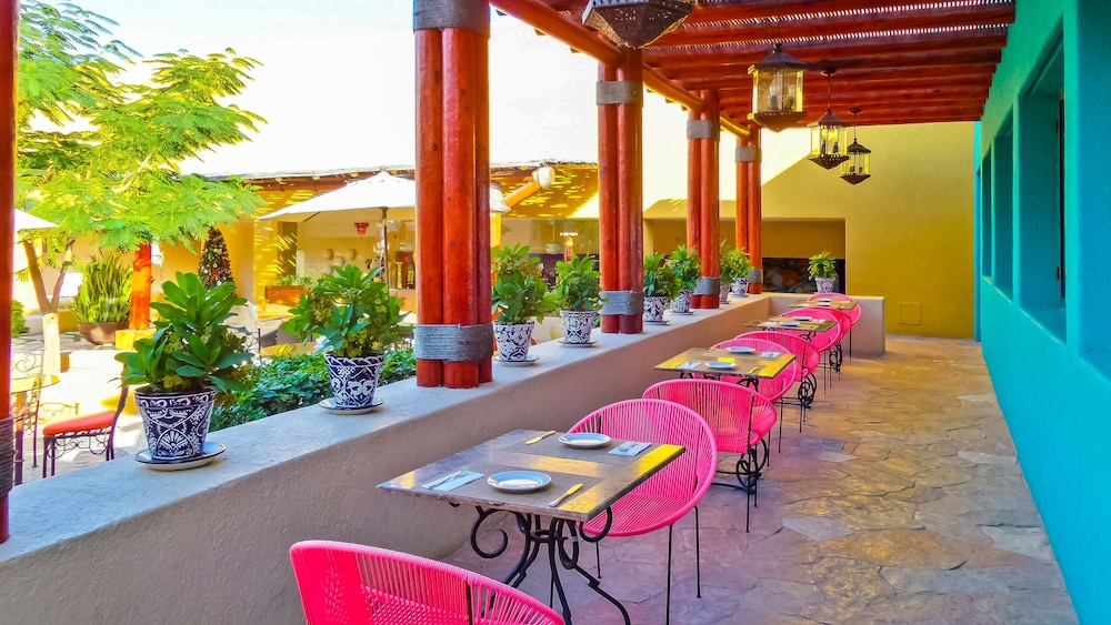 Los Patios Hotel 46/57