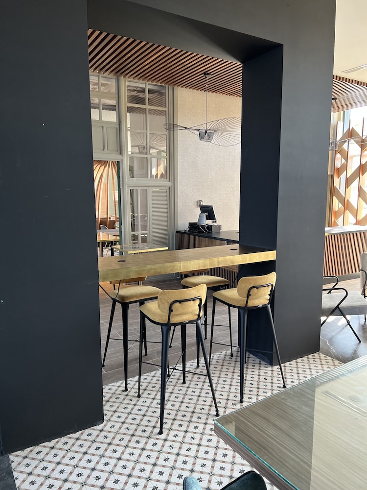 Occidental Tanger 48/60