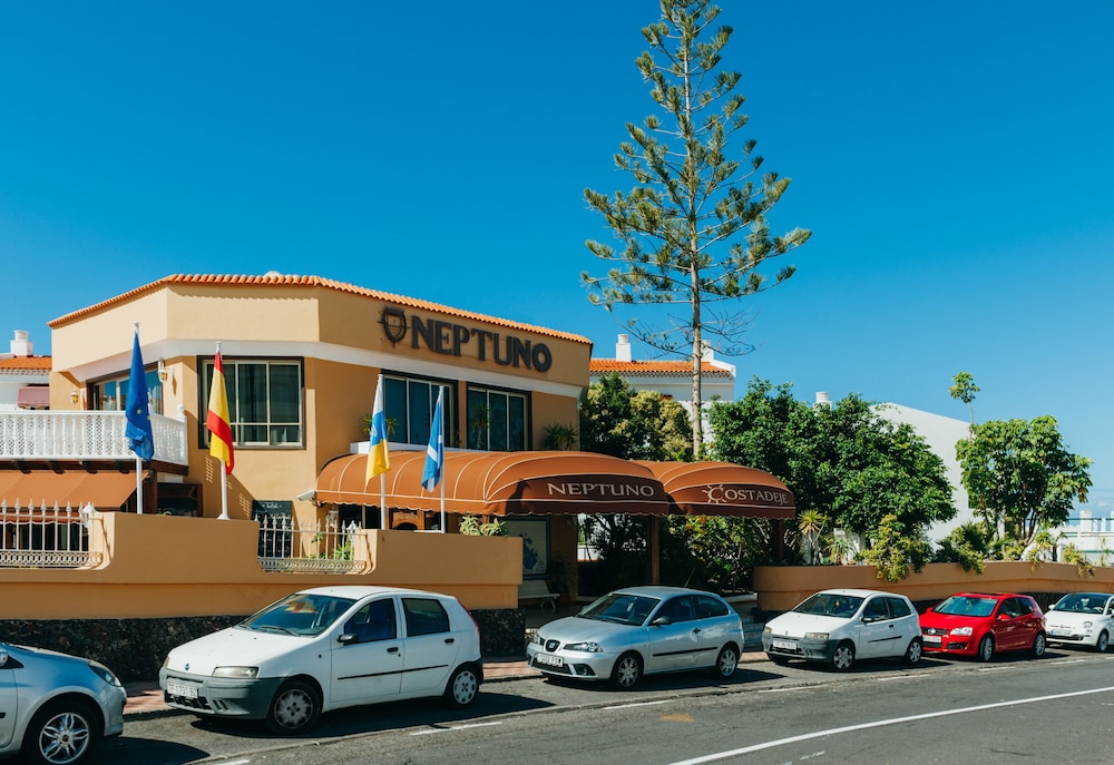 Neptuno Costa Adeje 37/50