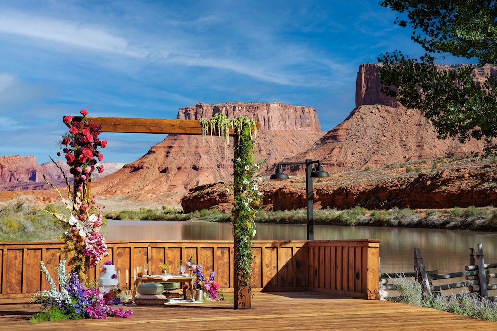 Red Cliffs Lodge in MOAB - UT