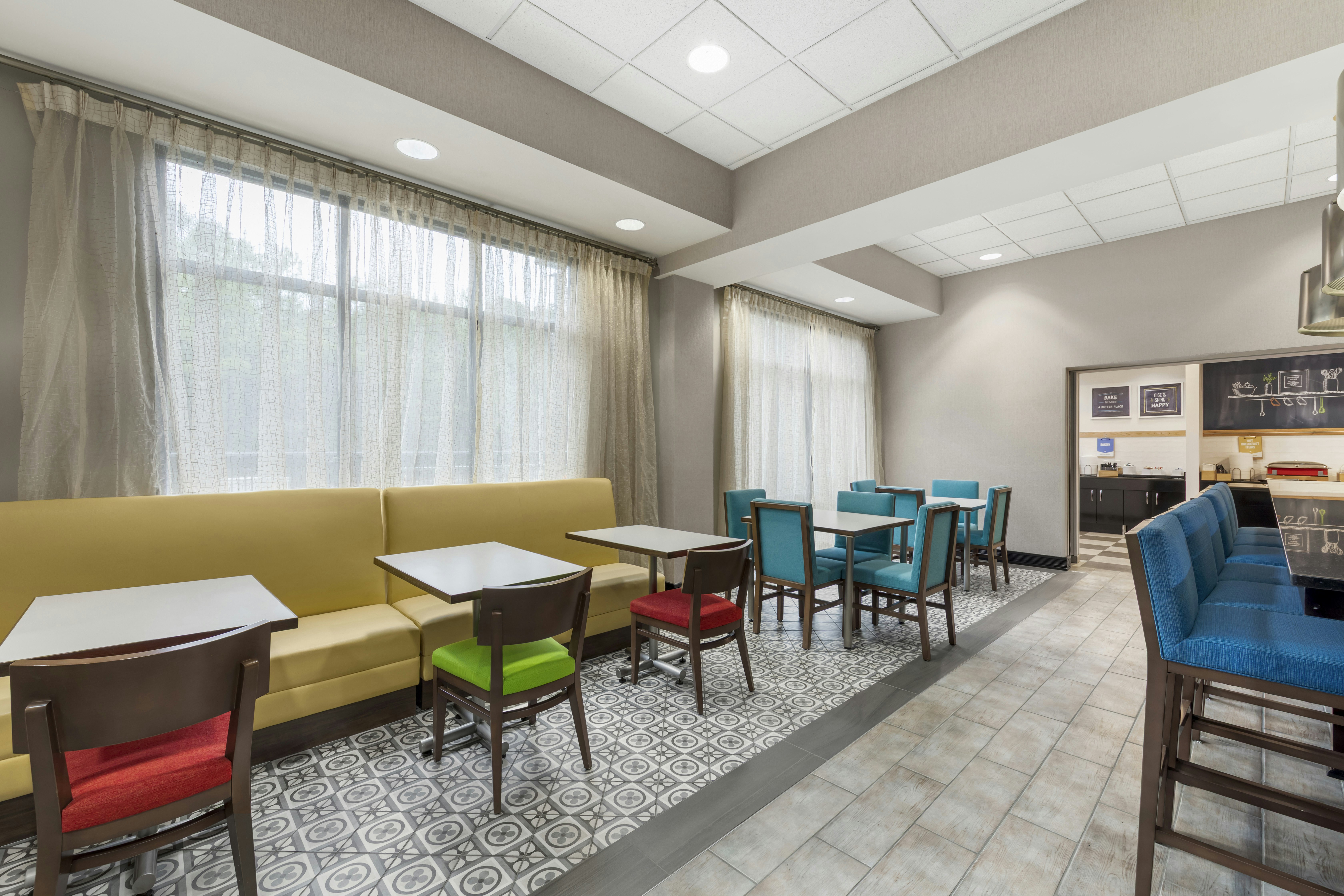 Hampton Inn Birmingham Leeds 57/74