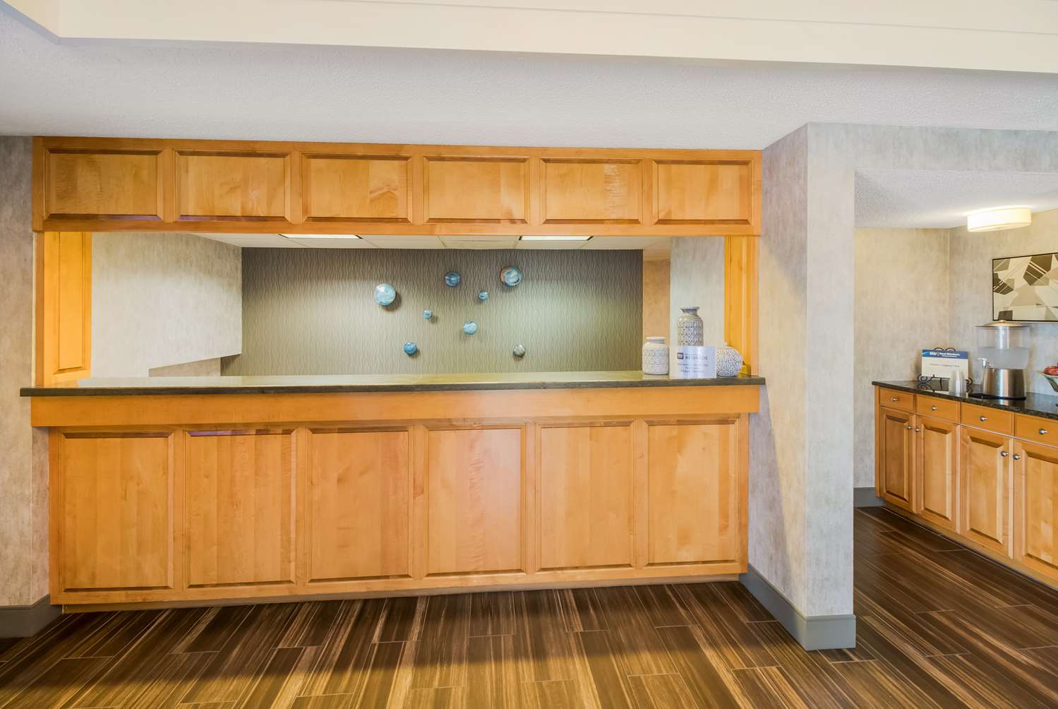 Best Western University Inn 2/18