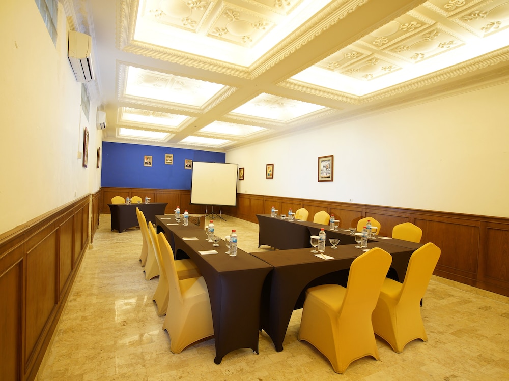 D Salvatore Art Boutique Hotel 34/36