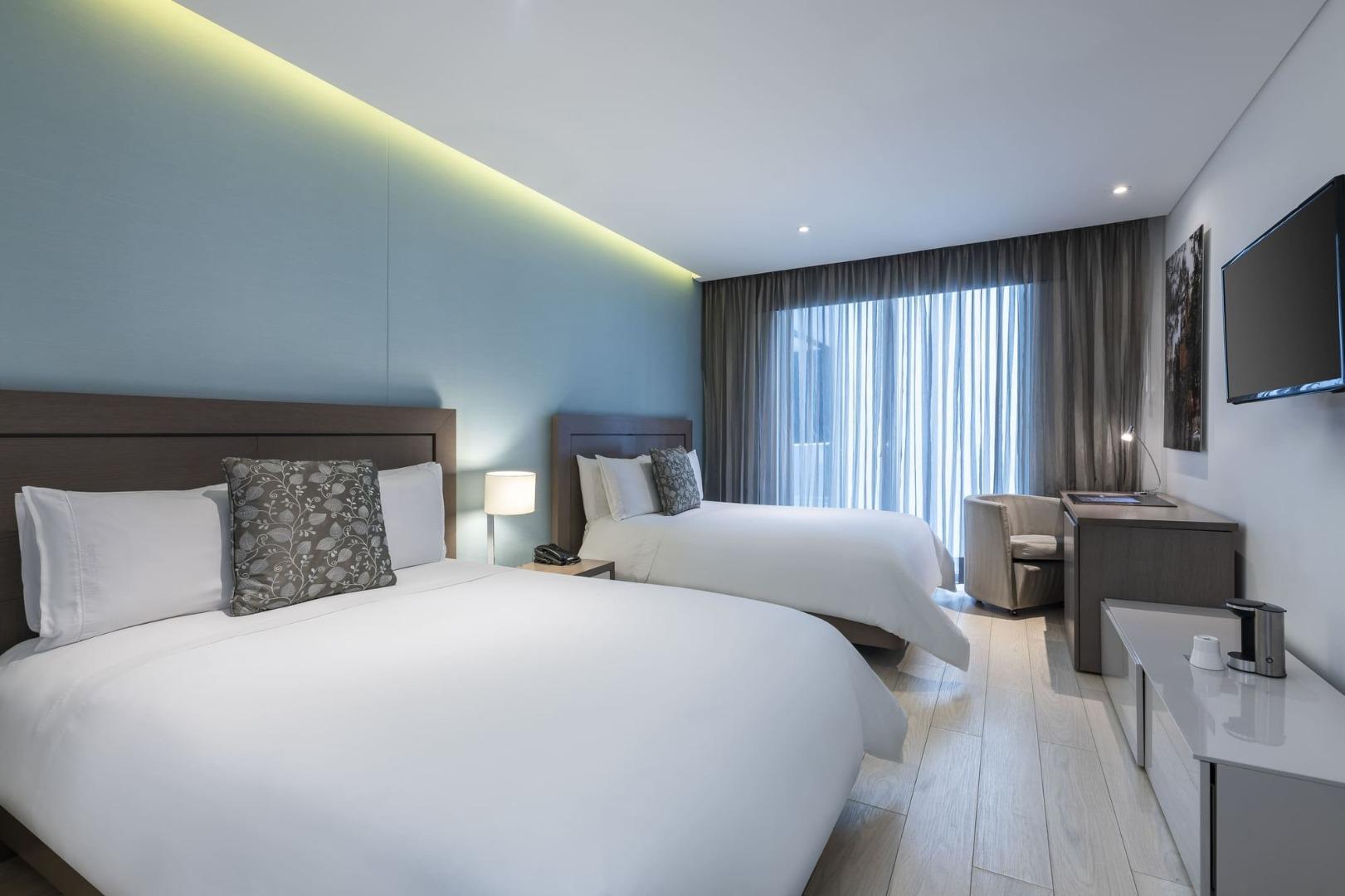 Superior, Twin Beds