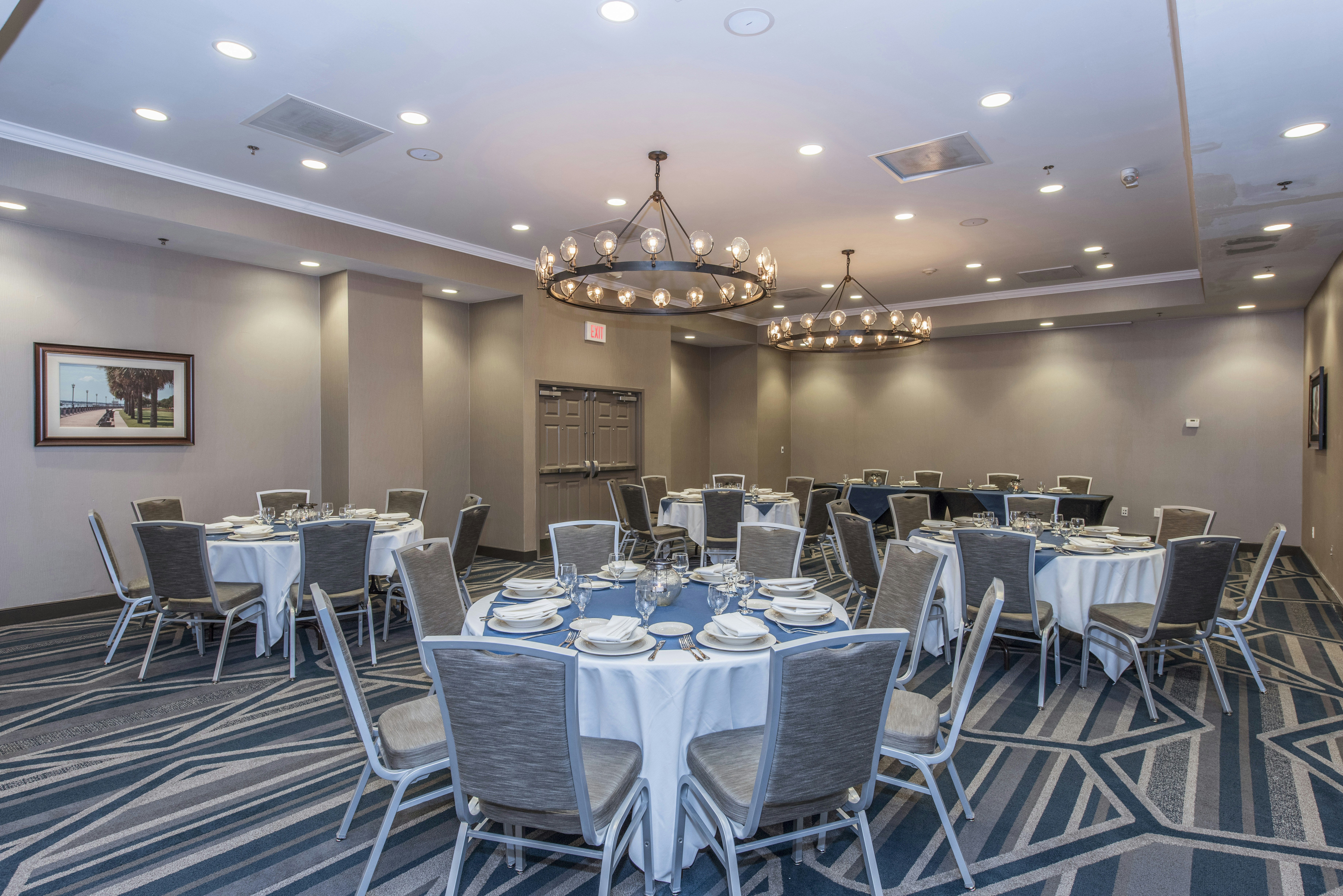 Doubletree By Hilton North Charleston Convention Center 25/32