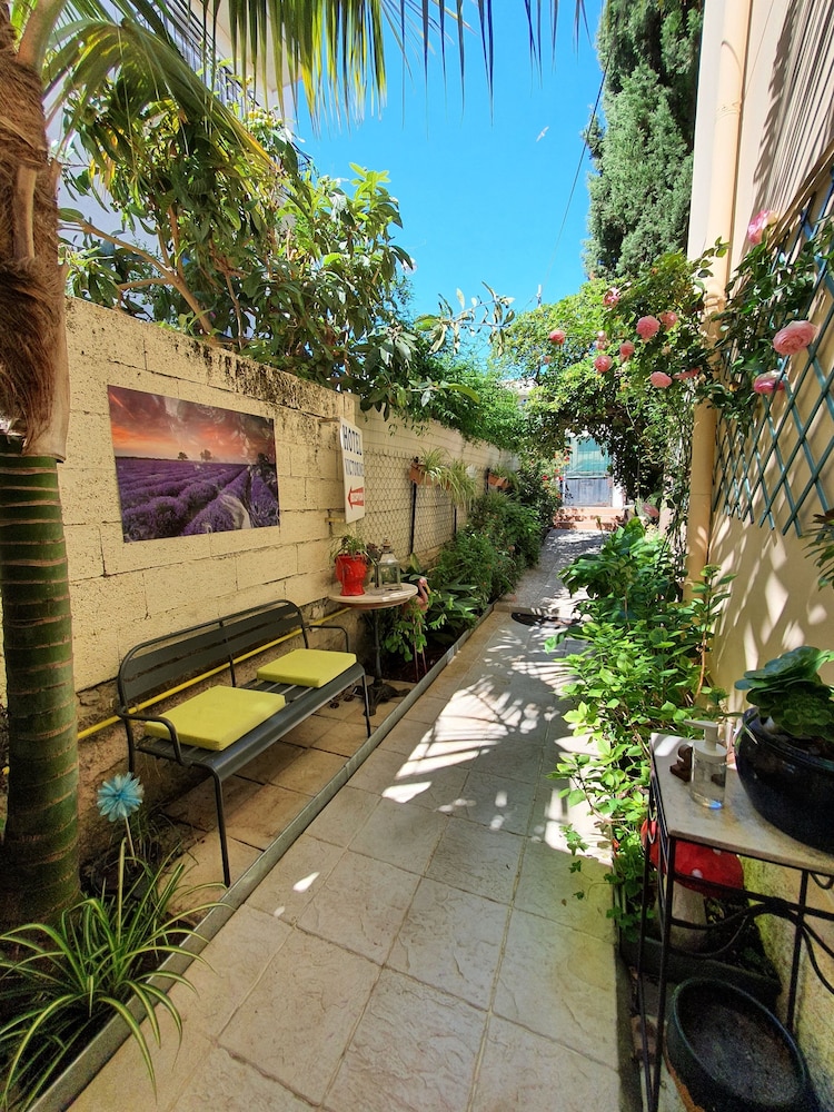 Hotel Villa Victorine 43/53