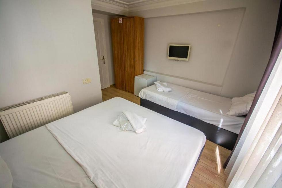 Altun Hotel 9/40