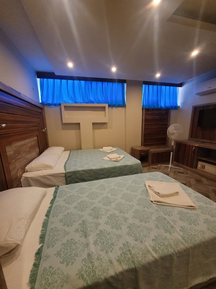 SELINUS BEACH CLUB HOTEL 24/50