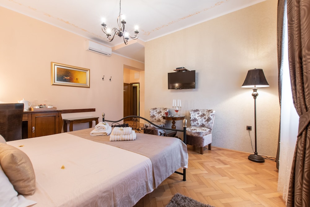 Unique Luxury Rooms 27/66
