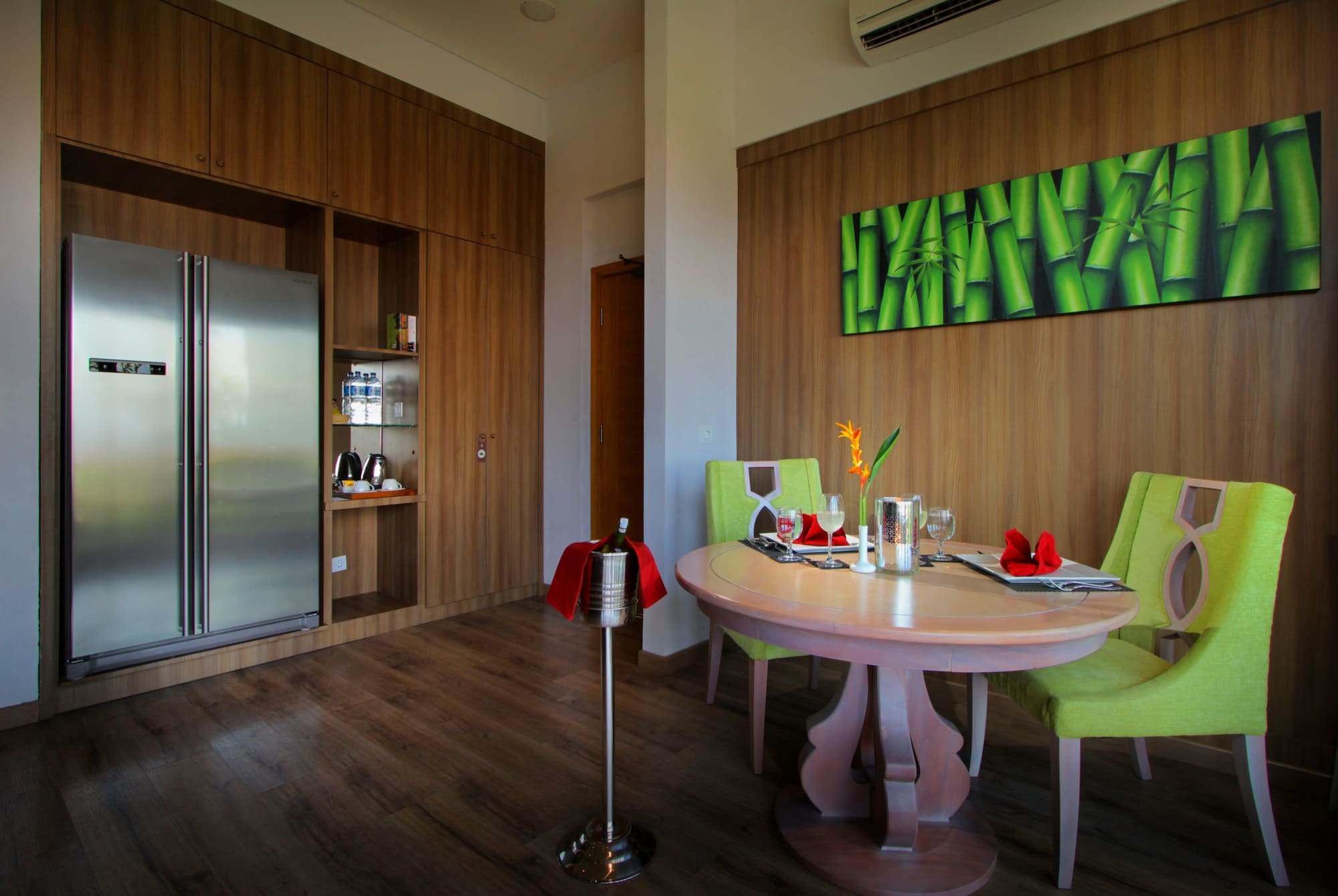 Penthouse, King Bed, Plunge Pool، The Kirana Canggu Hotel 5/6