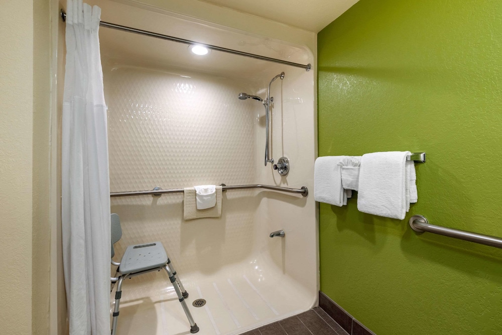Spot X Hotel Wesley Chapel - Tampa Area 24/53
