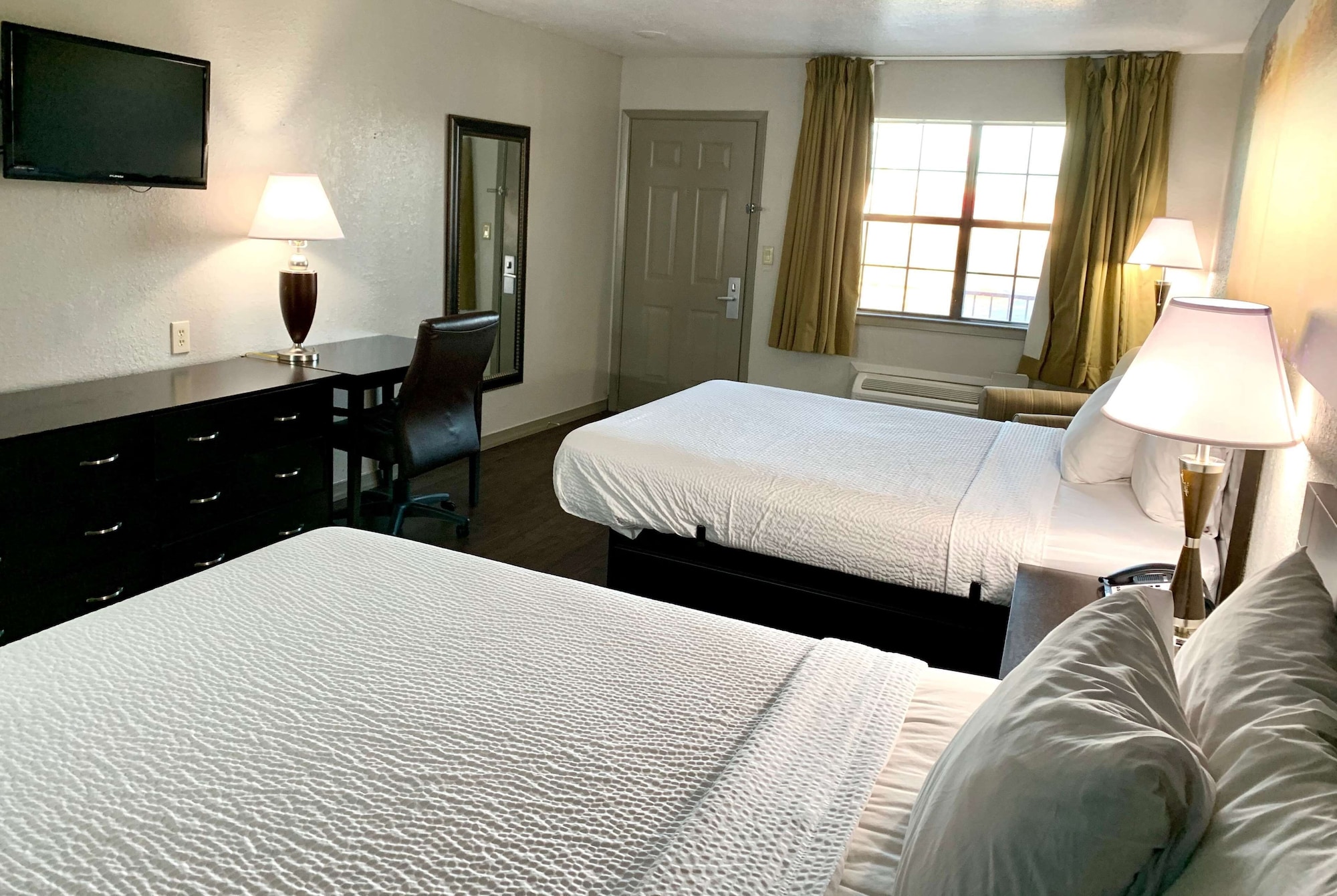 غرفة ديلوكس بسريرين كوين، Days Inn By Wyndham Canton 7/10