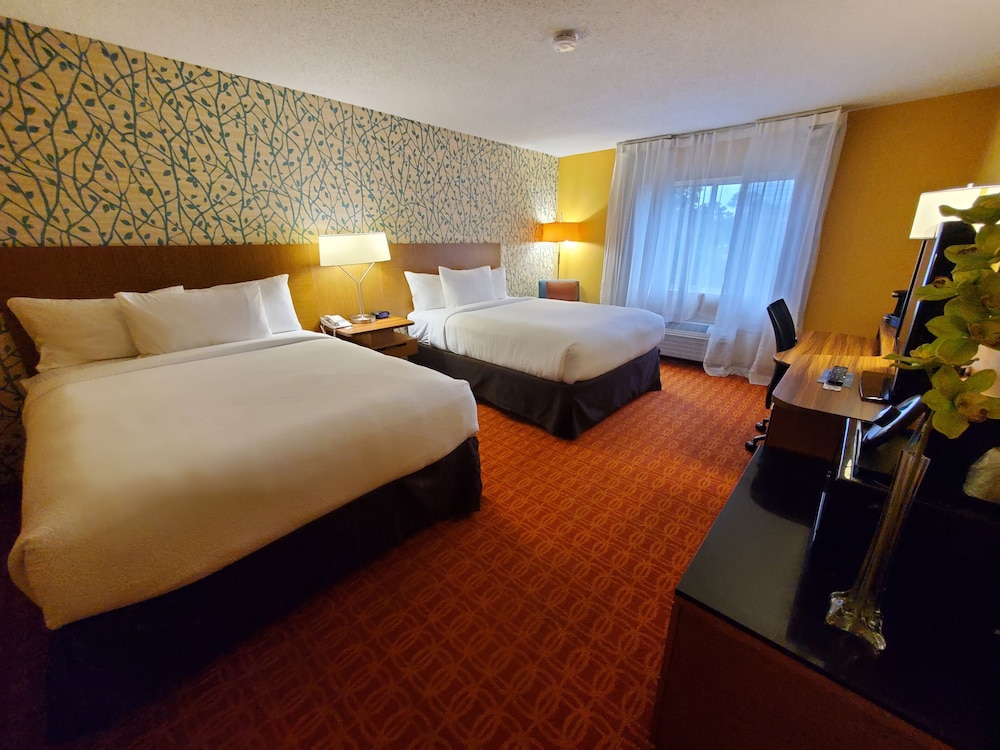Fairfield Inn Tallahassee North/I-10 12/55