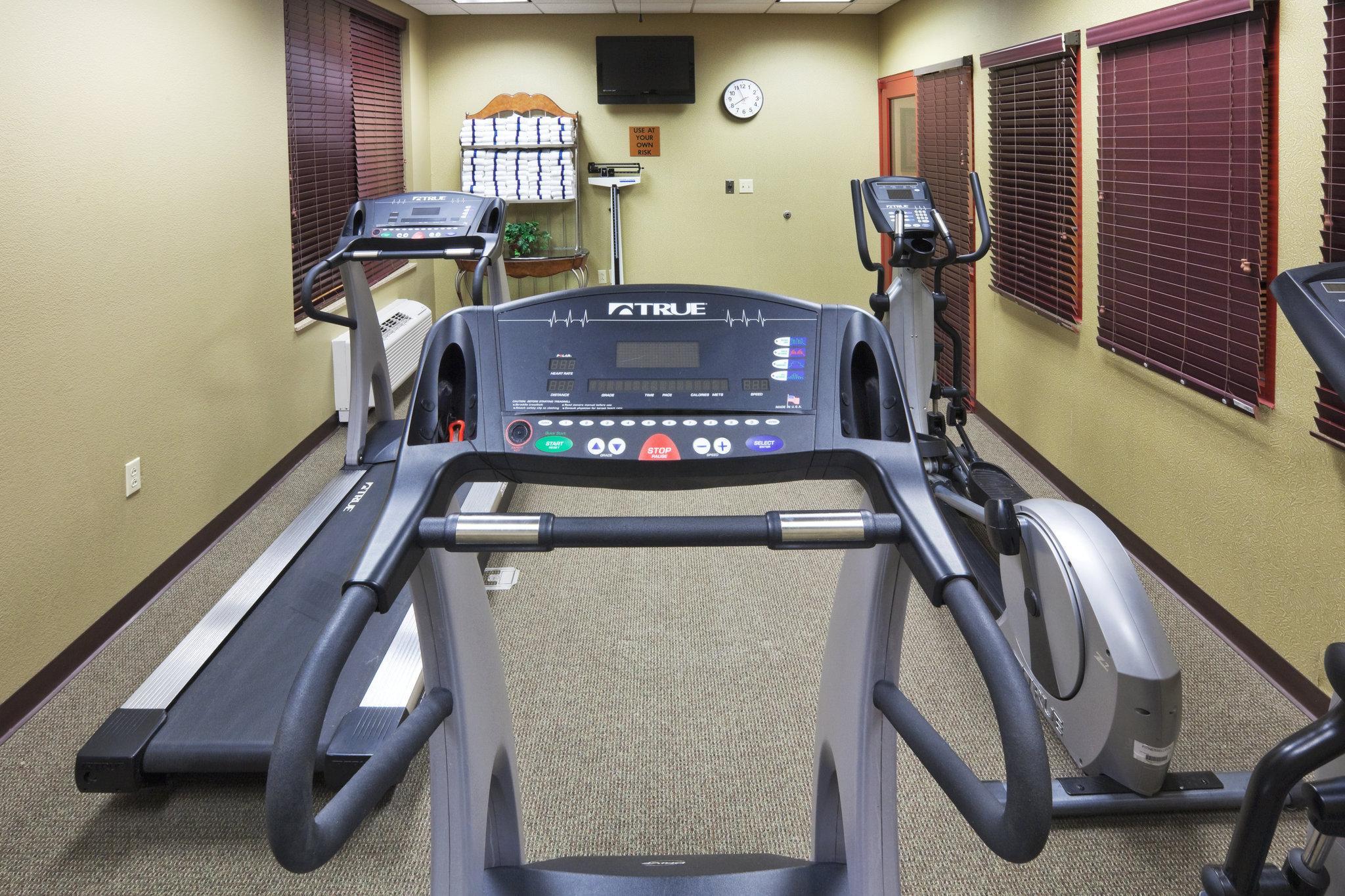 Country Inn & Suites by Radisson, Springfield Downtown 7/14