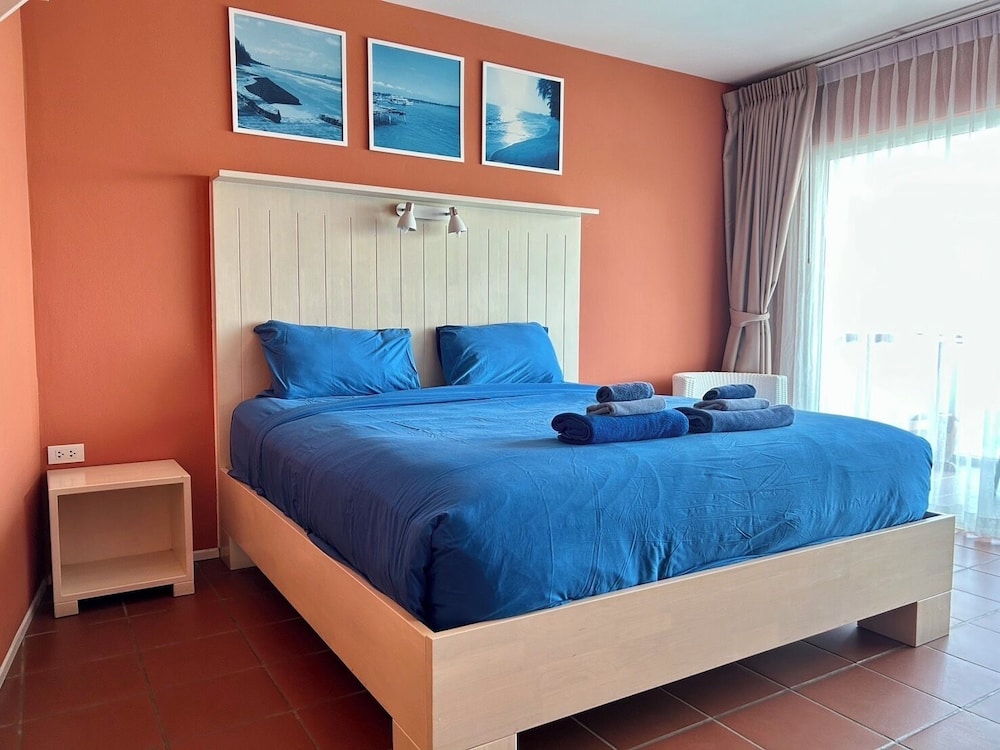 Grandblue Resort 23/70