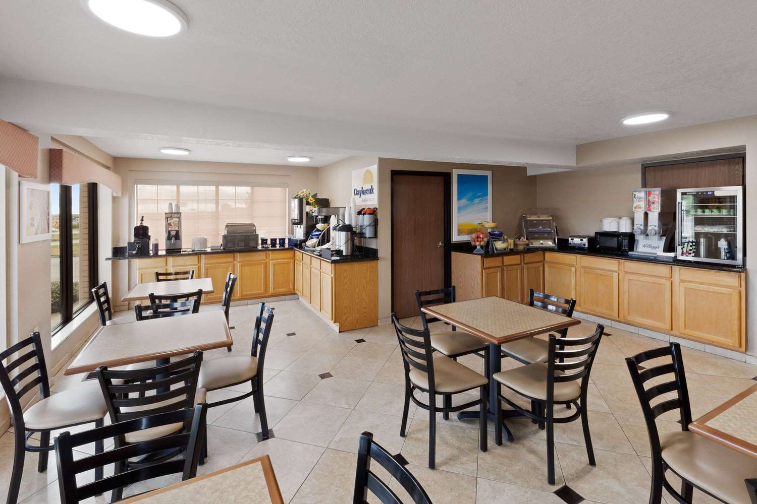Days Inn By Wyndham Oklahoma City 17/24