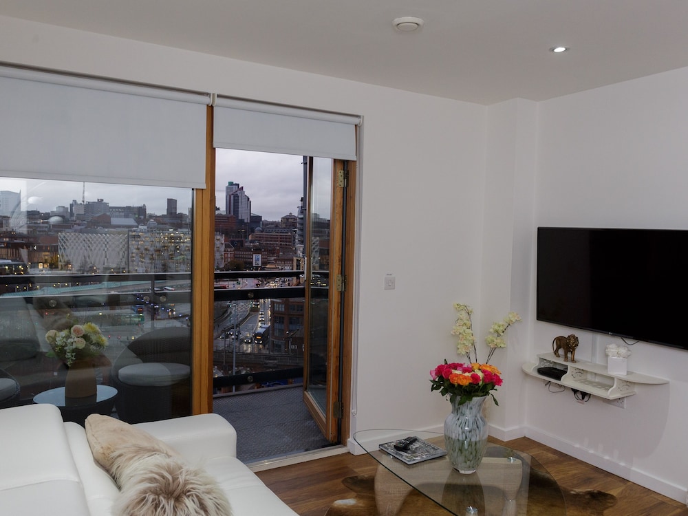 Live in Leeds Sky Penthouse 35/46