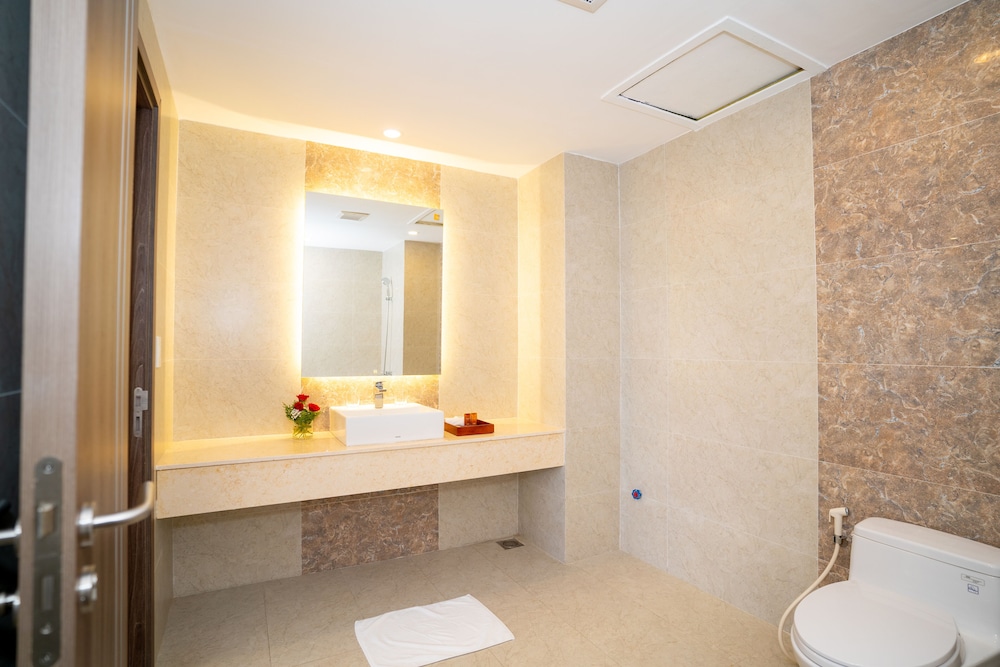 Navy Hotel Cam Ranh 45/50