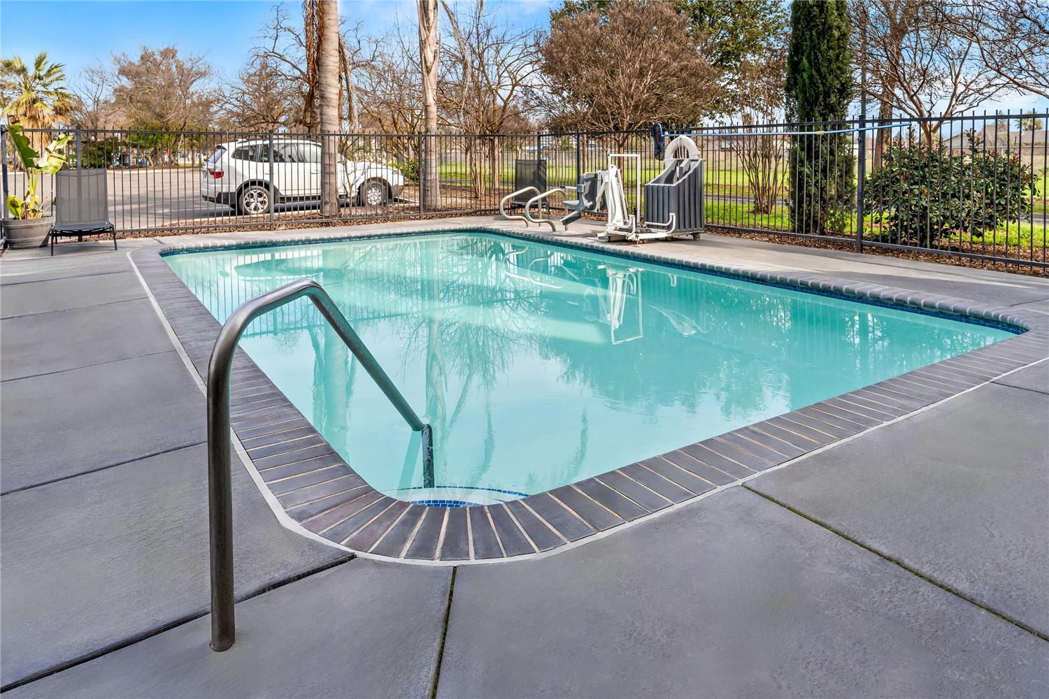 Comfort Suites Clovis - Fresno 18/23