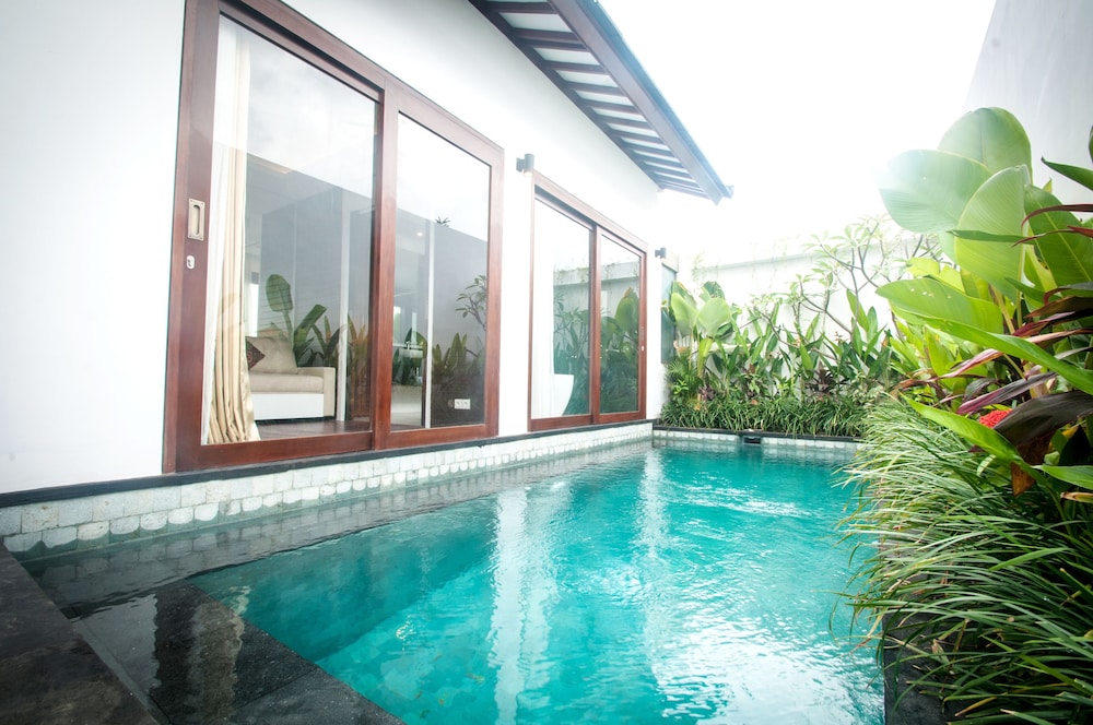 Anari Villas Kuta 2/65