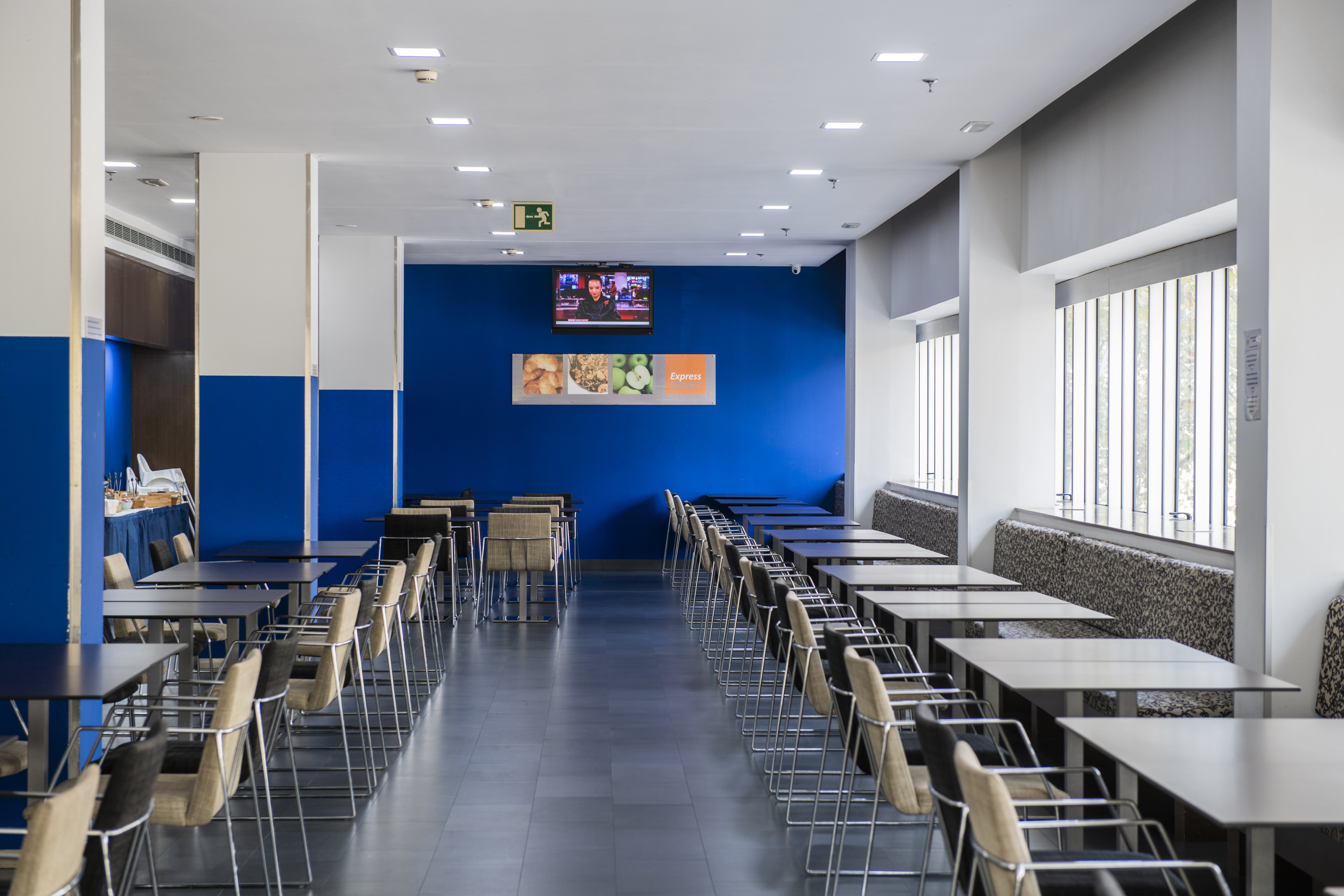 Holiday Inn Express Barcelona City 22at 62/72