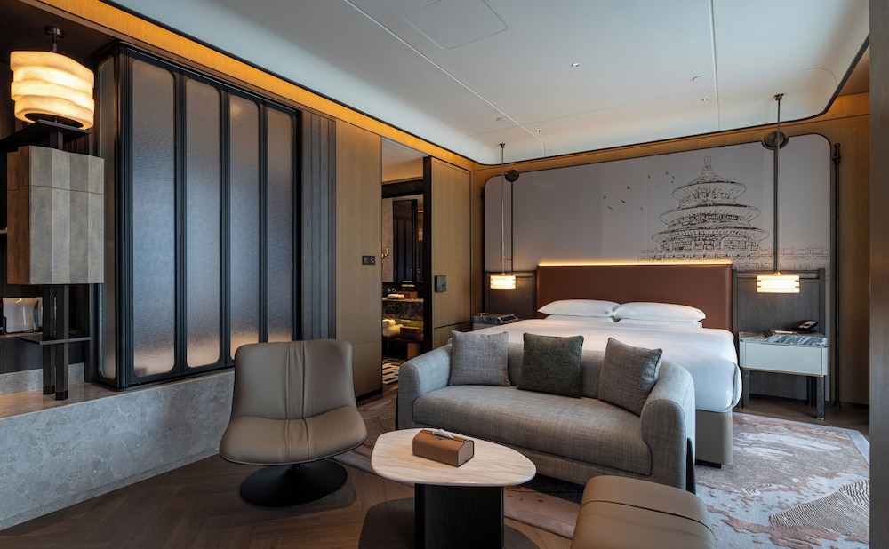 Jianguo Hotel Huanqiu 26/43