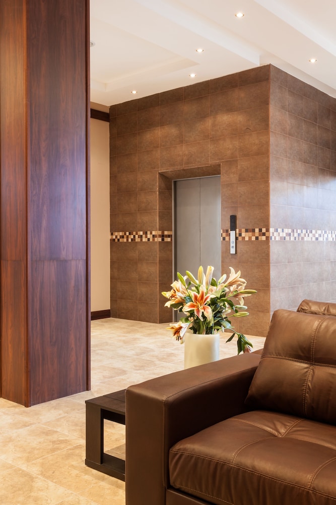 Fenix Hotel 4/66