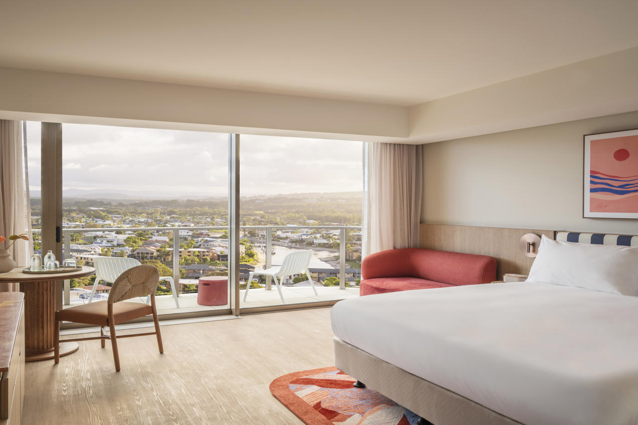 Avani Mooloolaba Beach Hotel 74/116