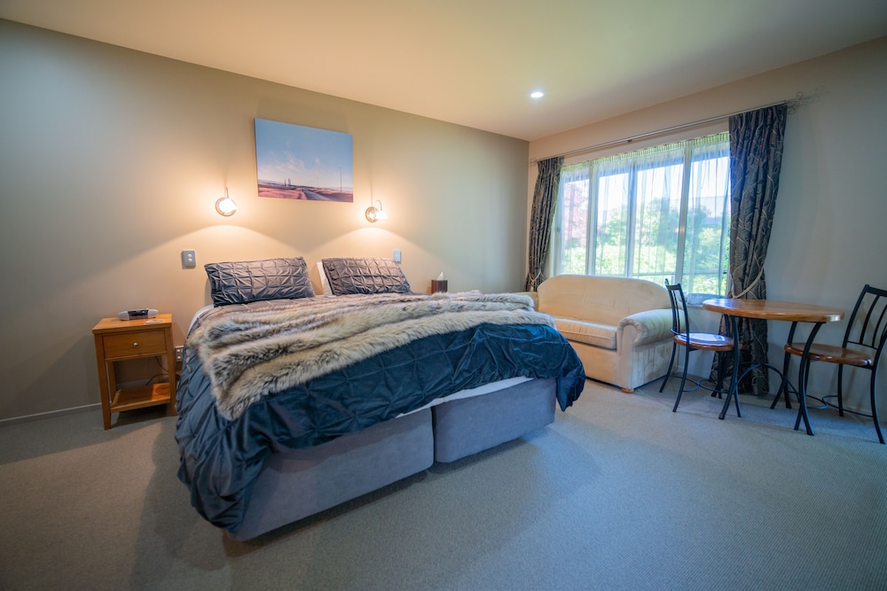 Blue Ridge Boutique Bed & Breakfast 18/50