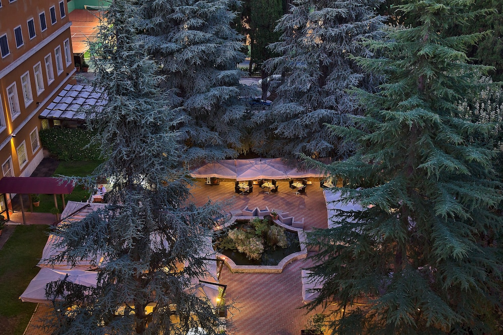LH Hotel Excel Roma Montemario 38/47