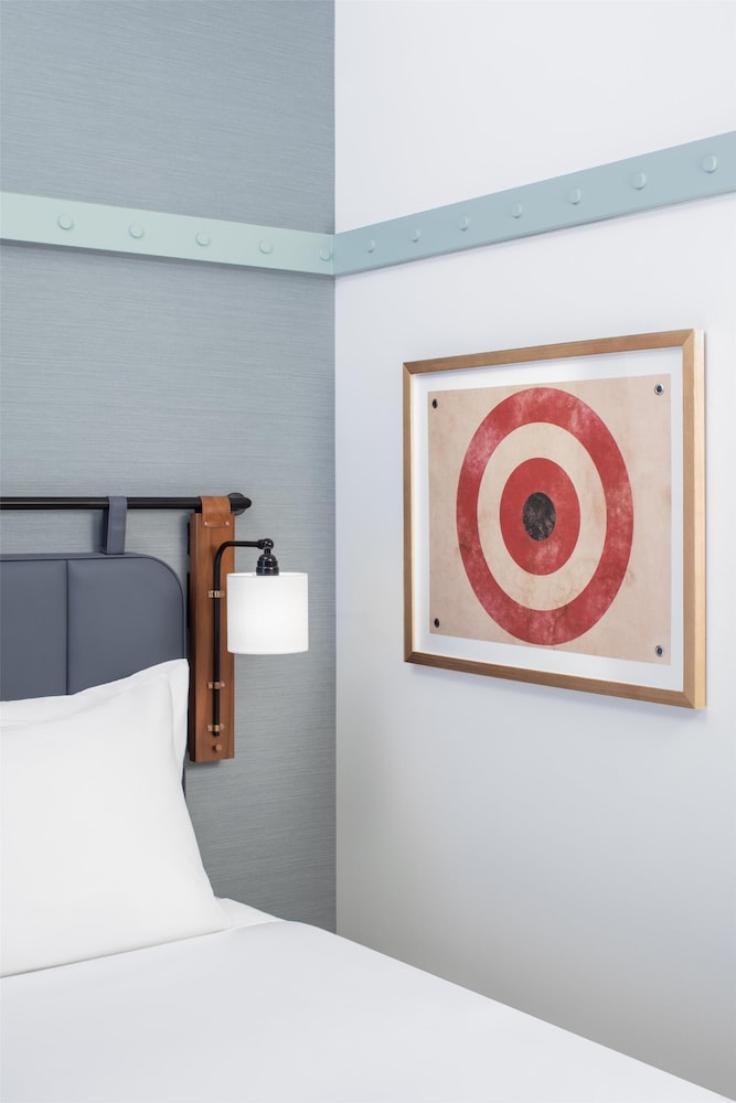 Hyatt Centric Center City Philadelphia 10/50