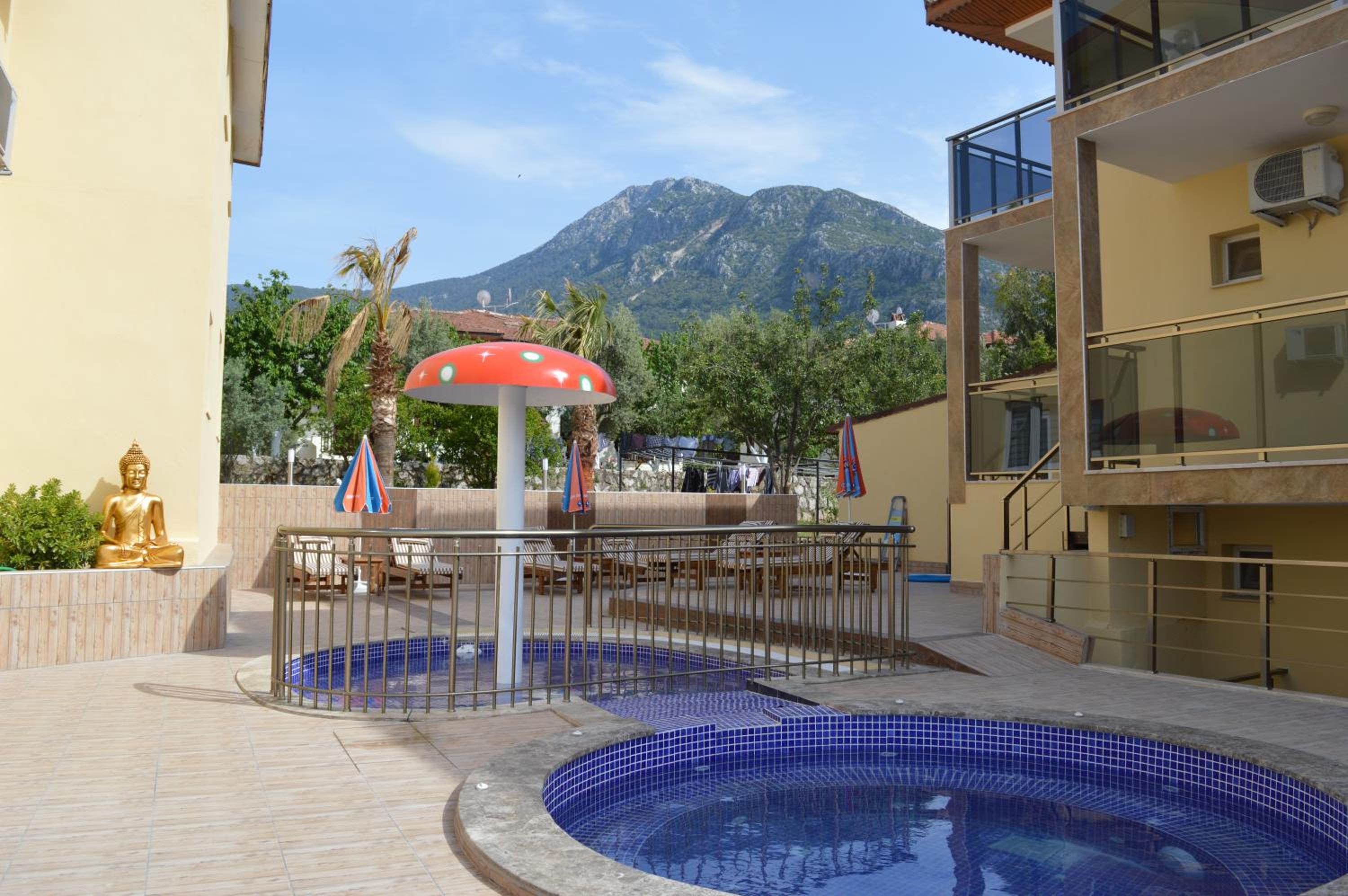 Erkan Tumen Yalcin Hotel 23/50
