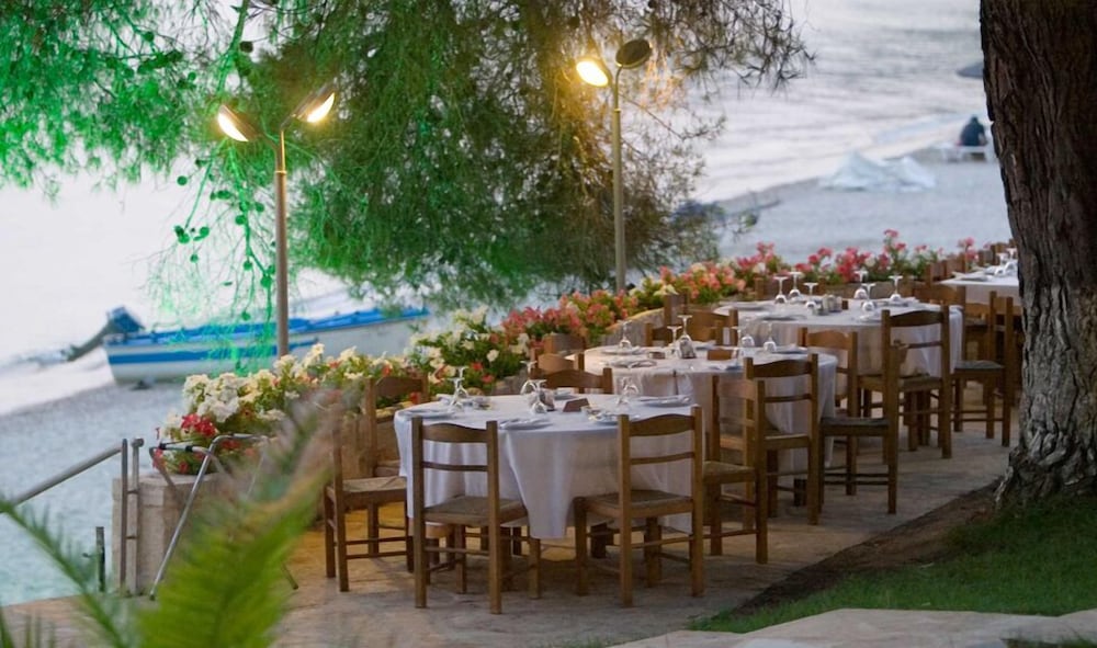 Elani Bay Resort 25/50