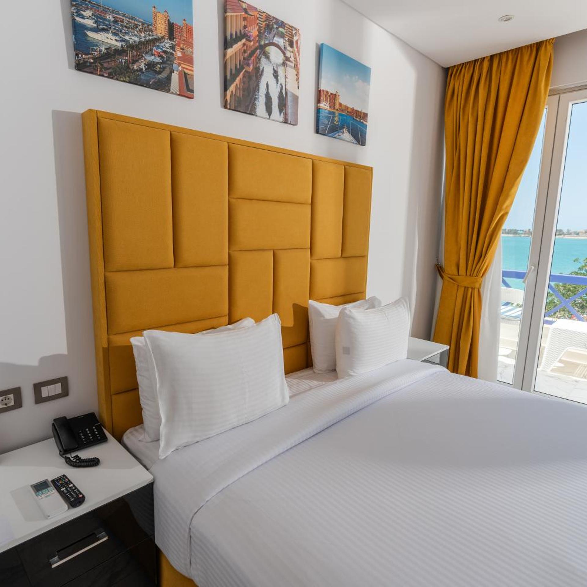 Executive Suite Sea View, M Hotels at Porto Marina 2/3