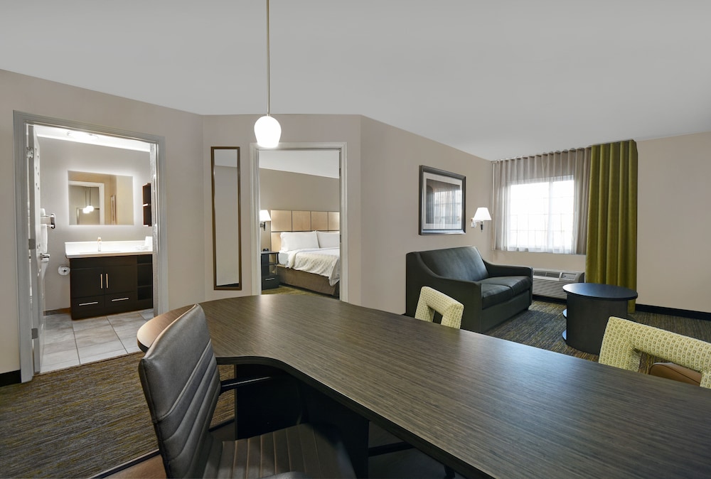 Candlewood Suites Sumter 27/50