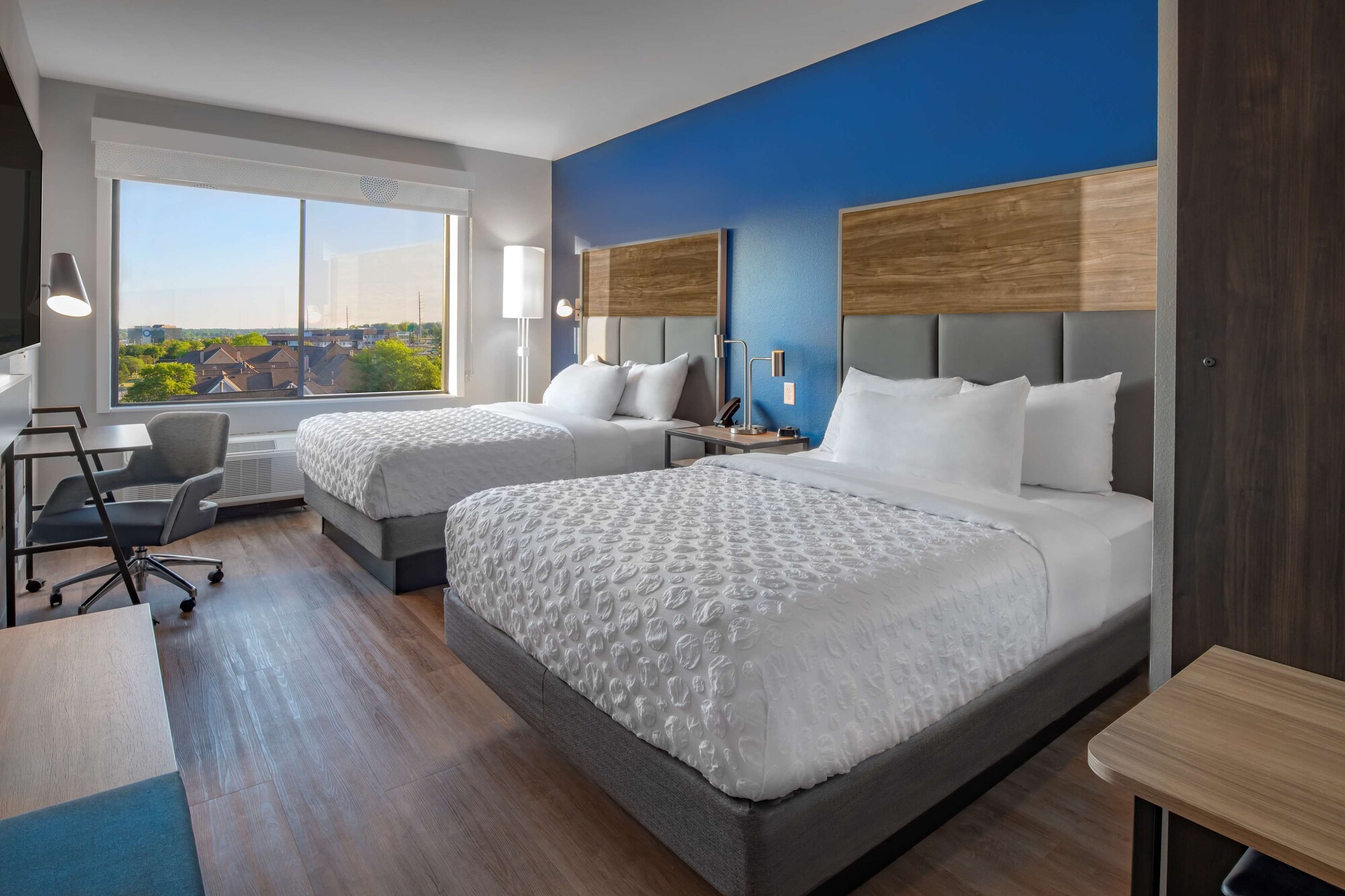 room, 2 queen beds