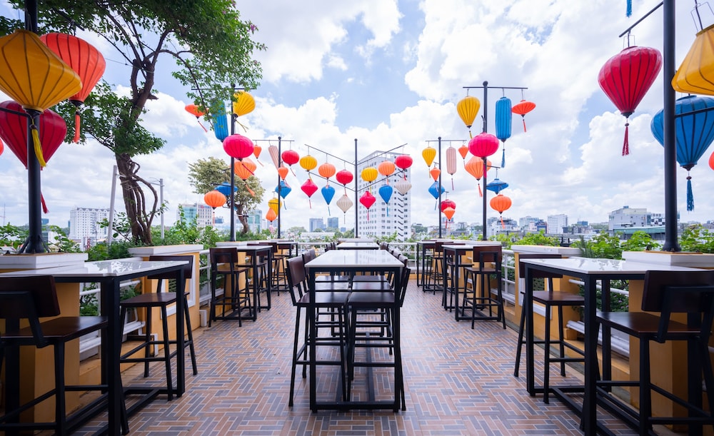 Duc Vuong Hotel 75/86