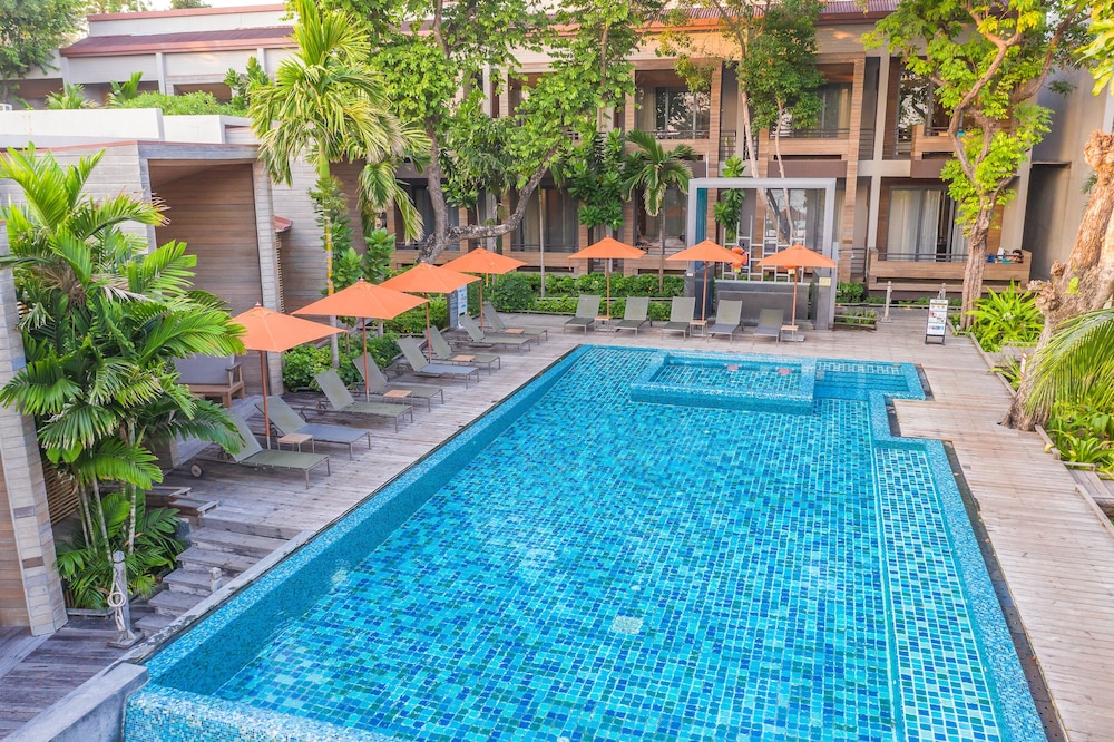 Sai Kaew Beach Resort 36/43