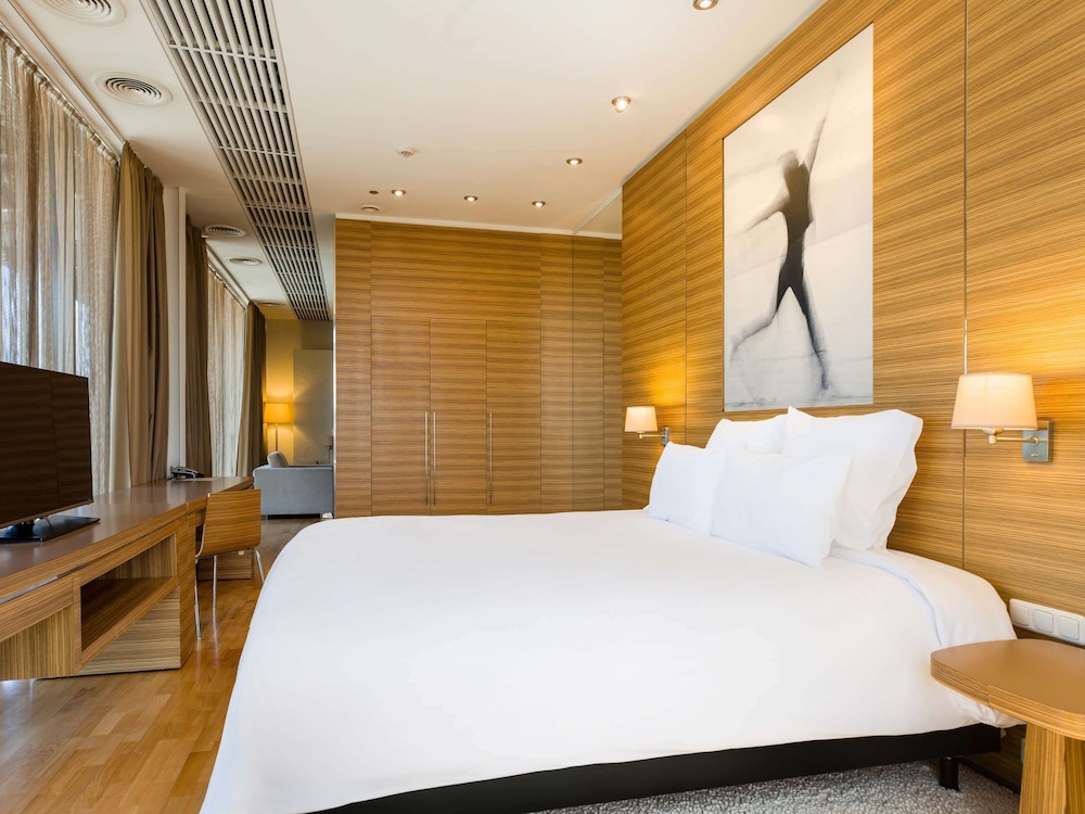 Mercure Tallinn 8/50