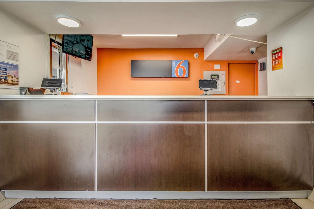 Motel6 Conroe, TX 11/63
